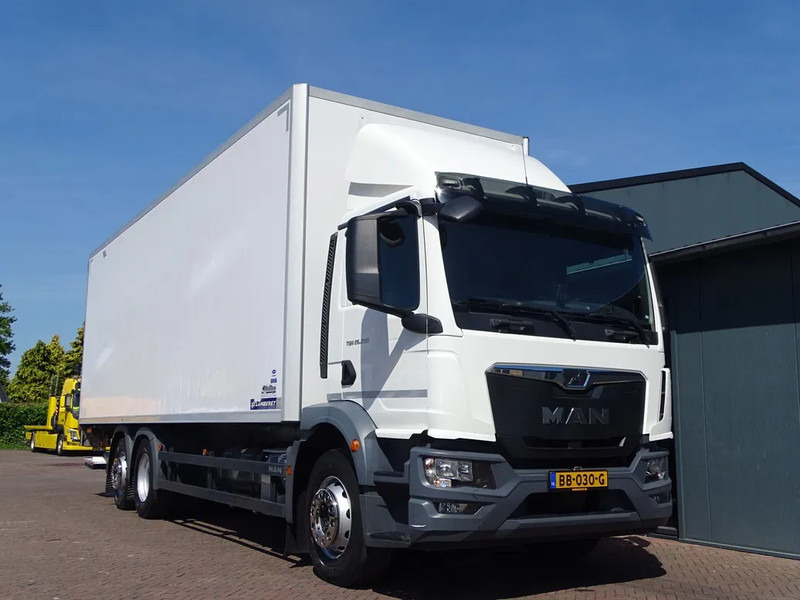 MAN 26.290 CARRIER ICELAND.11 825x245x250 216TKM 2X STUURAS - Koelwagen vrachtwagen: afbeelding 1 MAN 26.290 CARRIER ICELAND.11 825x245x250 216TKM 2X STUURAS - Koelwagen vrachtwagen: afbeelding 1