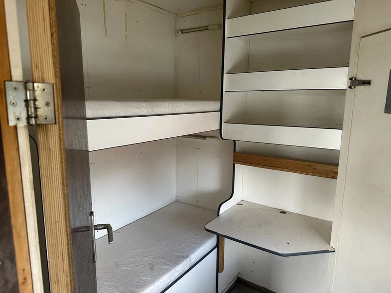 Volvo FL 12.240 BDF ST.AIRCO+ KACHEL, DOUCHE, 2X BED, WASBAK - Bakwagen: afbeelding 5 Volvo FL 12.240 BDF ST.AIRCO+ KACHEL, DOUCHE, 2X BED, WASBAK - Bakwagen: afbeelding 5
