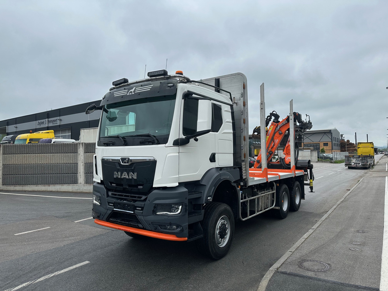 MAN TGS 33.520 6X6 BL intarder PENZ 12Z - Houttransport: afbeelding 2 MAN TGS 33.520 6X6 BL intarder PENZ 12Z - Houttransport: afbeelding 2