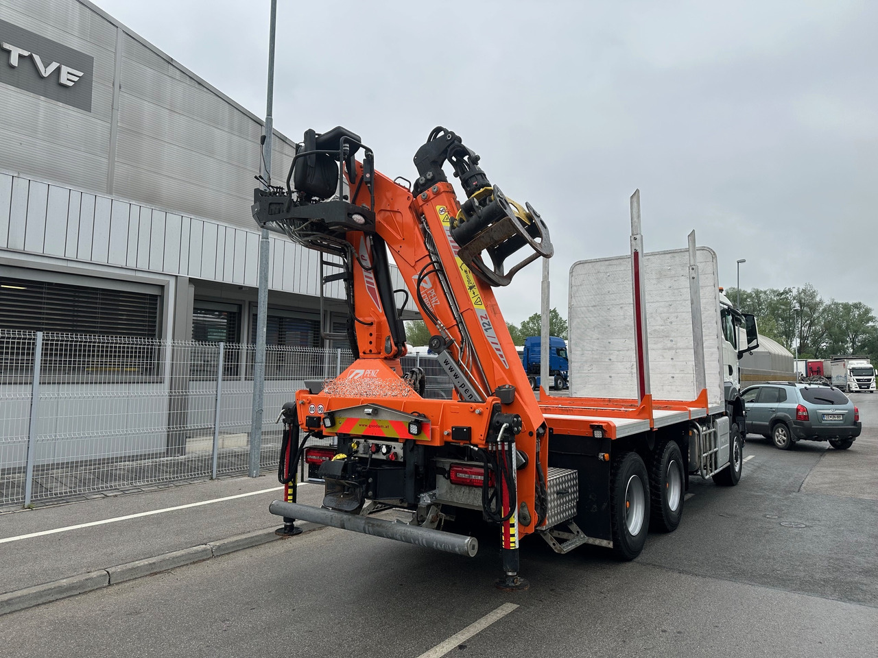 MAN TGS 33.520 6X6 BL intarder PENZ 12Z - Houttransport: afbeelding 4 MAN TGS 33.520 6X6 BL intarder PENZ 12Z - Houttransport: afbeelding 4