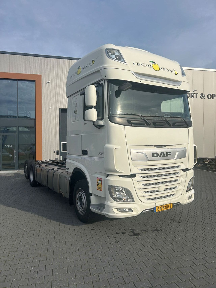 DAF XF 530 XF530 Super Space Cab FAR - Chassis vrachtwagen: afbeelding 2 DAF XF 530 XF530 Super Space Cab FAR - Chassis vrachtwagen: afbeelding 2