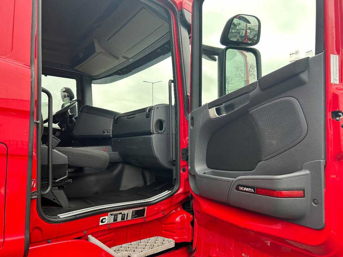 Scania R580 V8 R580 v8 Topline Retarder Full Airsuspension Double Glass - Trekker: afbeelding 3 Scania R580 V8 R580 v8 Topline Retarder Full Airsuspension Double Glass - Trekker: afbeelding 3