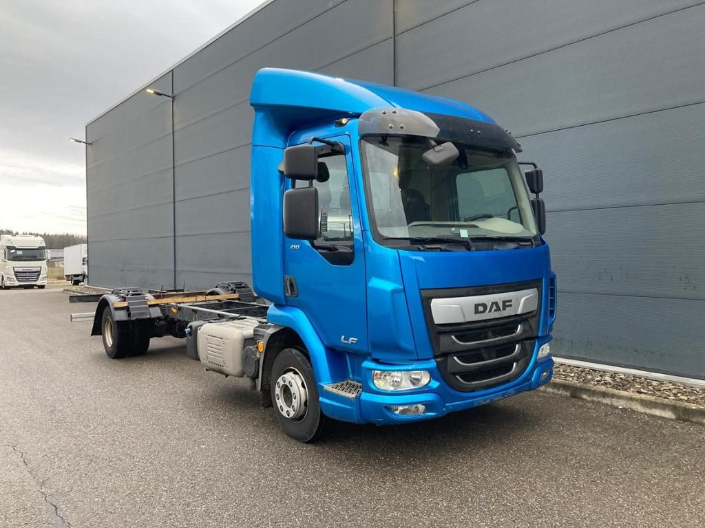 DAF LF 210 FA Standheizung / 5.00m Rd / 7.490kg - Chassis vrachtwagen: afbeelding 1 DAF LF 210 FA Standheizung / 5.00m Rd / 7.490kg - Chassis vrachtwagen: afbeelding 1