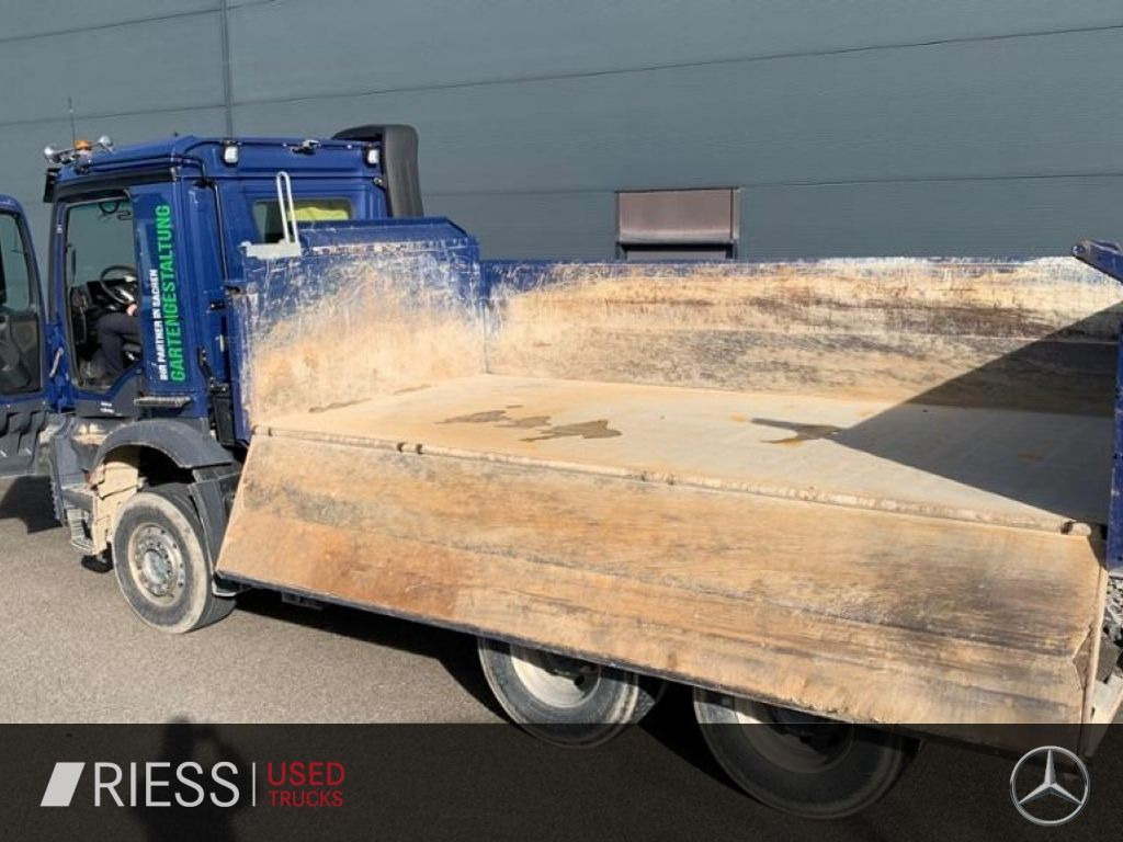 Mercedes-Benz Arocs AHK AUT Kam. KlimaA LM Massage Navi - Kipper vrachtwagen: afbeelding 4 Mercedes-Benz Arocs AHK AUT Kam. KlimaA LM Massage Navi - Kipper vrachtwagen: afbeelding 4