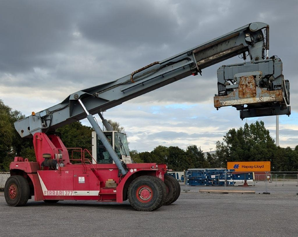 CVS Ferrari F377.5 PB - Reach stacker: afbeelding 2 CVS Ferrari F377.5 PB - Reach stacker: afbeelding 2