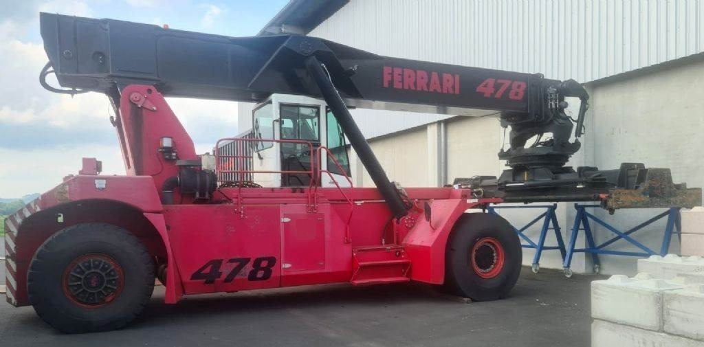 CVS Ferrari F478 - Reach stacker: afbeelding 1 CVS Ferrari F478 - Reach stacker: afbeelding 1