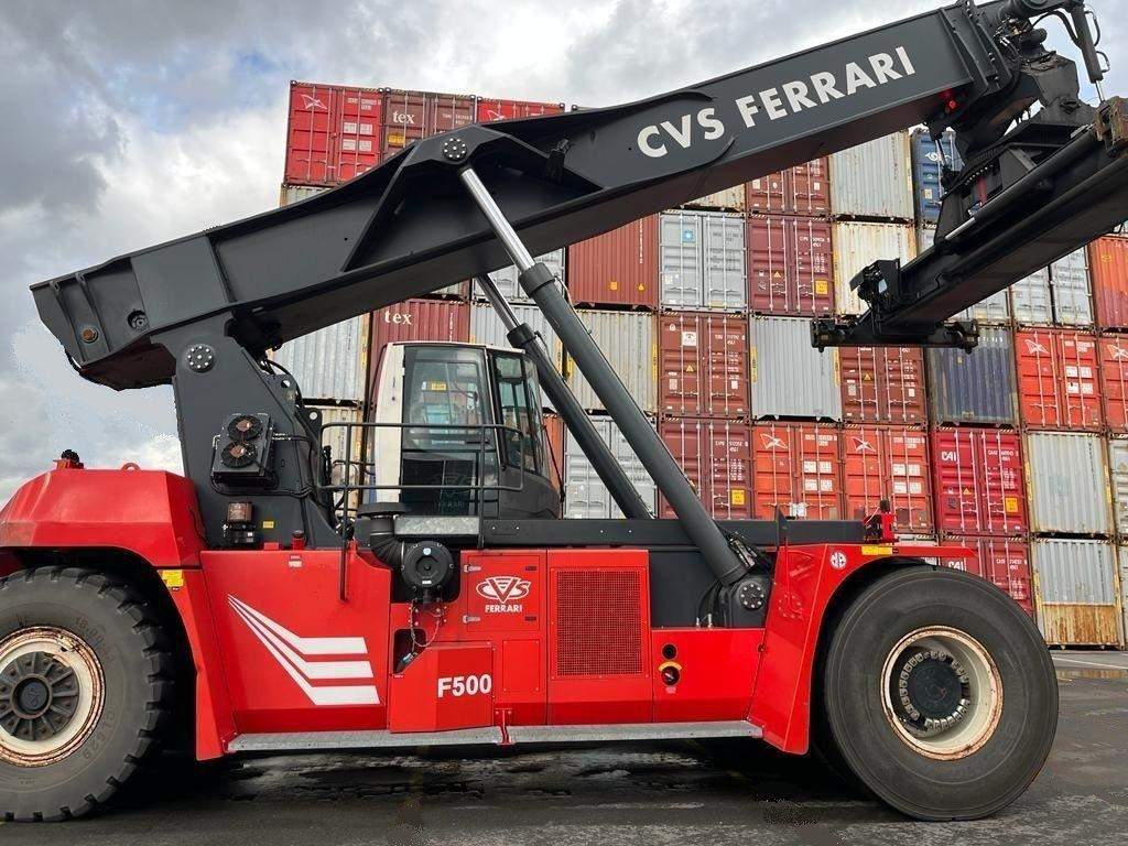 CVS Ferrari F500RS6 S - Reach stacker: afbeelding 1 CVS Ferrari F500RS6 S - Reach stacker: afbeelding 1