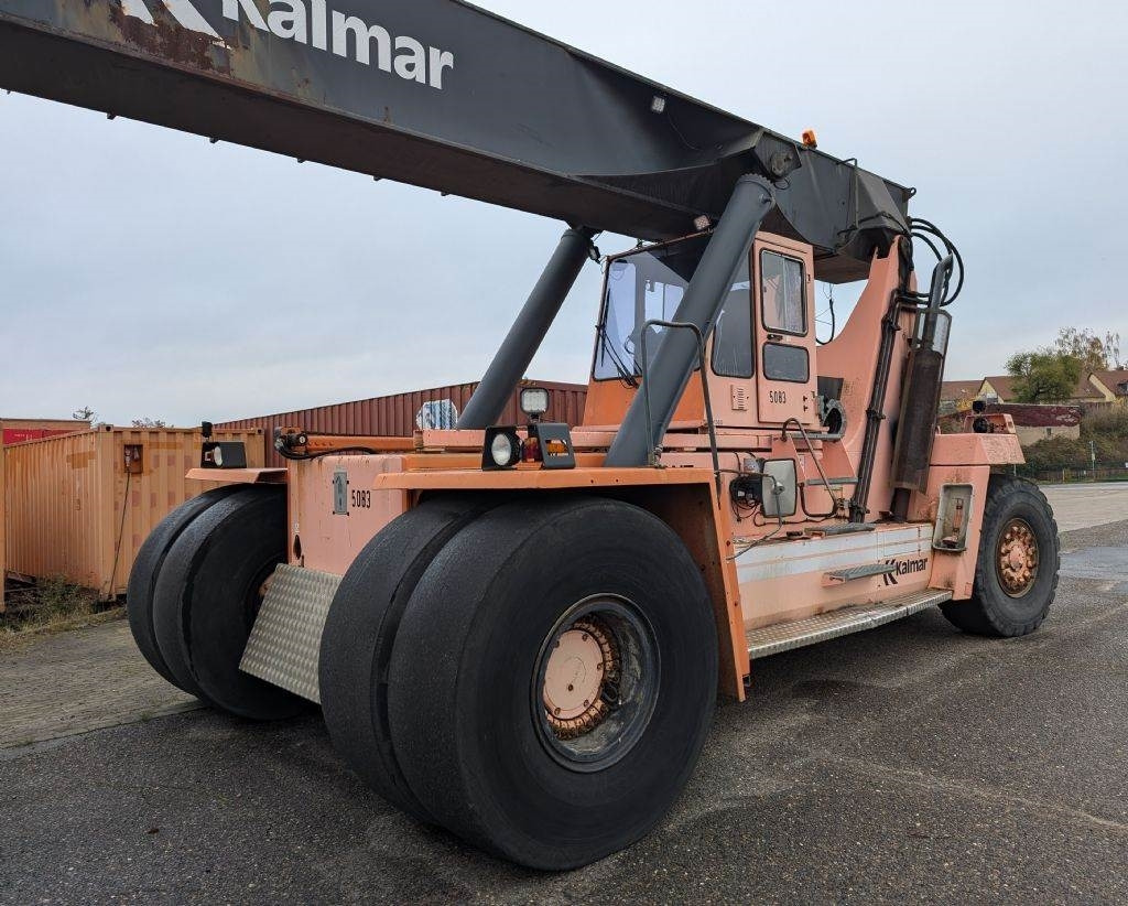 Kalmar DC4560RC4 - Reach stacker: afbeelding 1 Kalmar DC4560RC4 - Reach stacker: afbeelding 1