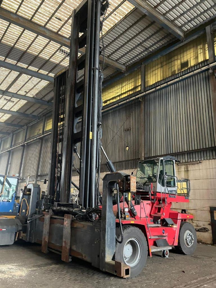 Kalmar DCF100-45E7 - Container heftruck: afbeelding 2 Kalmar DCF100-45E7 - Container heftruck: afbeelding 2