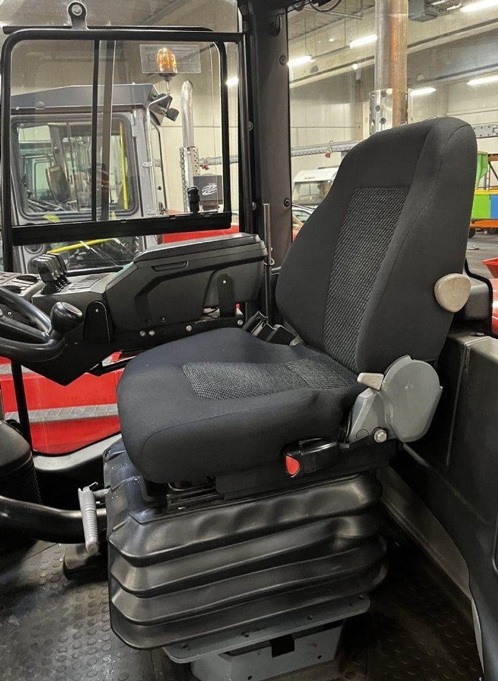Kalmar DCG120-12 - Diesel heftruck: afbeelding 5 Kalmar DCG120-12 - Diesel heftruck: afbeelding 5