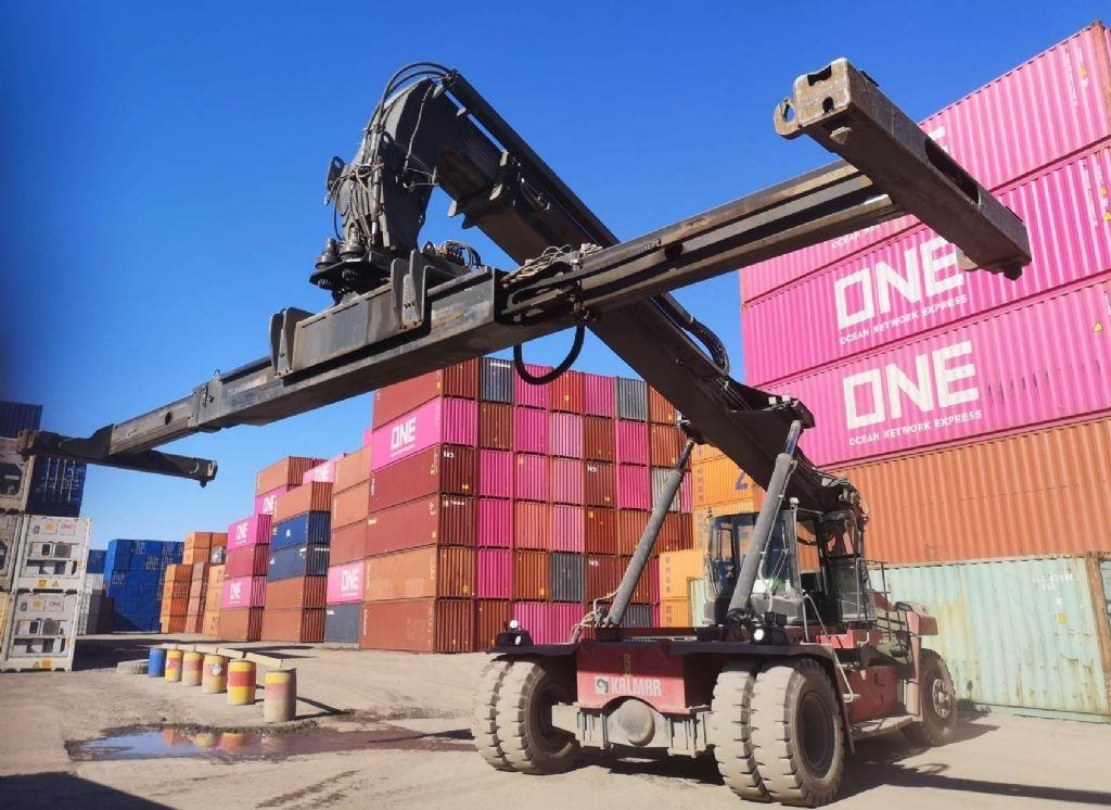 Kalmar DRG100-54S6 - Reach stacker: afbeelding 1 Kalmar DRG100-54S6 - Reach stacker: afbeelding 1