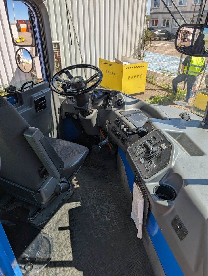 Kalmar T2 - Terminal trekker: afbeelding 4 Kalmar T2 - Terminal trekker: afbeelding 4