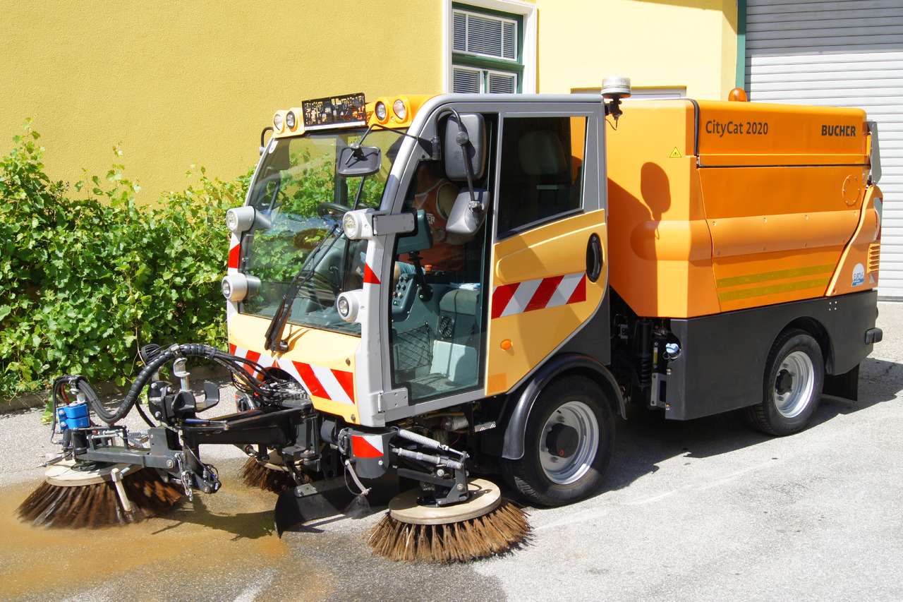 BUCHER BUCHER CityCat 2020 XL/Euro 6/L + R Kehrmaschine/Frontbesen - Veegwagen: afbeelding 2 BUCHER BUCHER CityCat 2020 XL/Euro 6/L + R Kehrmaschine/Frontbesen - Veegwagen: afbeelding 2