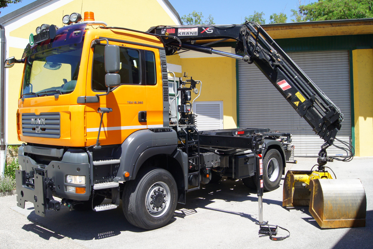 MAN TGA 18.360 BL 4x4/Euro4/TÜV/HIAB 111/MULTILIFT/Winterdienst - Kabelsysteem truck, Kraanwagen: afbeelding 2 MAN TGA 18.360 BL 4x4/Euro4/TÜV/HIAB 111/MULTILIFT/Winterdienst - Kabelsysteem truck, Kraanwagen: afbeelding 2