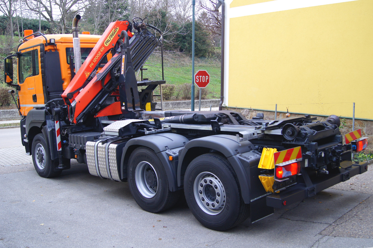 MAN TGS 28.400 BL 6x4-4/PK 12002 D/PALIFT/Winterdienst/Streuer/Pflug - Haakarmsysteem vrachtwagen, Kraanwagen: afbeelding 3 MAN TGS 28.400 BL 6x4-4/PK 12002 D/PALIFT/Winterdienst/Streuer/Pflug - Haakarmsysteem vrachtwagen, Kraanwagen: afbeelding 3