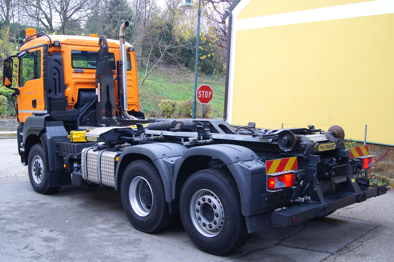 MAN TGS 28.400 BL 6x4-4/TÜV/PALIFT/Winterdienst/Salzstreuer/Streuer/Schneepflug - Sneeuwruimer: afbeelding 5 MAN TGS 28.400 BL 6x4-4/TÜV/PALIFT/Winterdienst/Salzstreuer/Streuer/Schneepflug - Sneeuwruimer: afbeelding 5