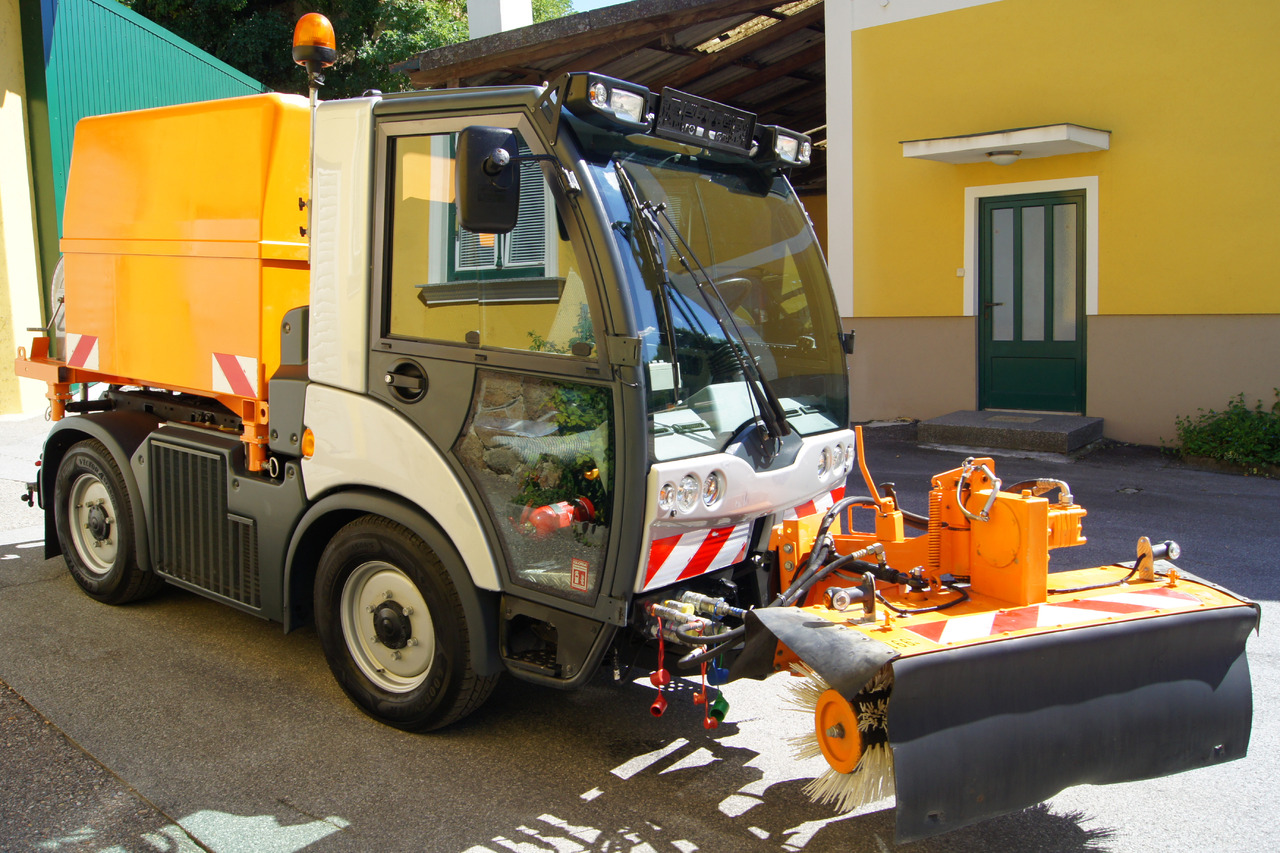 MULTICAR TREMO X56 Carrier CS/4x4/Euro 5/Besen/Wasserfass - Sneeuwruimer: afbeelding 5 MULTICAR TREMO X56 Carrier CS/4x4/Euro 5/Besen/Wasserfass - Sneeuwruimer: afbeelding 5