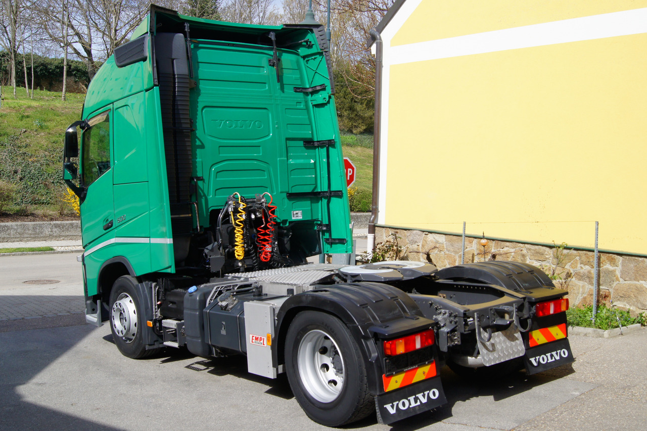 Volvo FH 500/Hydraulik/Retarder/Spoiler/422tkm/TÜV/E6 - Trekker: afbeelding 3 Volvo FH 500/Hydraulik/Retarder/Spoiler/422tkm/TÜV/E6 - Trekker: afbeelding 3