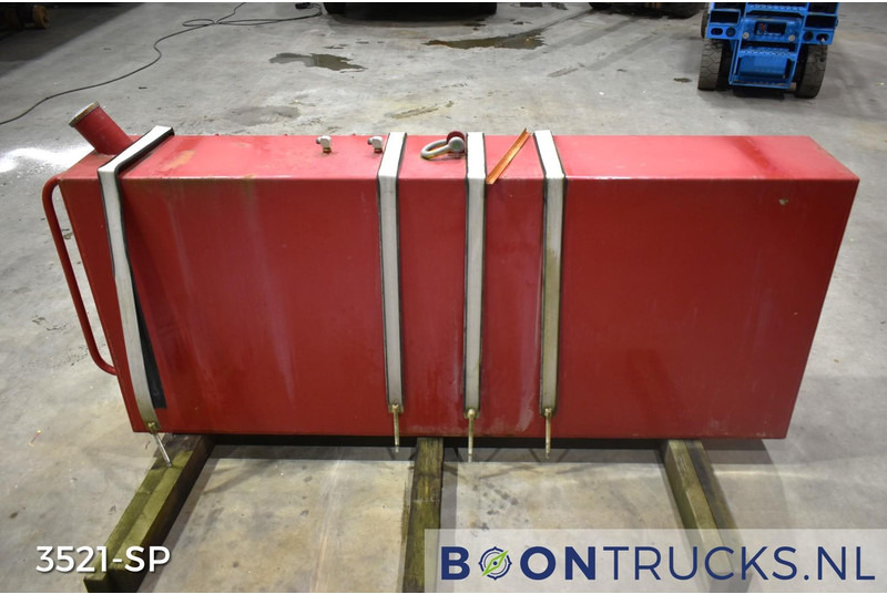 Onbekend BRANDSTOFTANK | L 30 x W 183 x H 77 cm * ca 400 L - Brandstoftank: afbeelding 2 Onbekend BRANDSTOFTANK | L 30 x W 183 x H 77 cm * ca 400 L - Brandstoftank: afbeelding 2