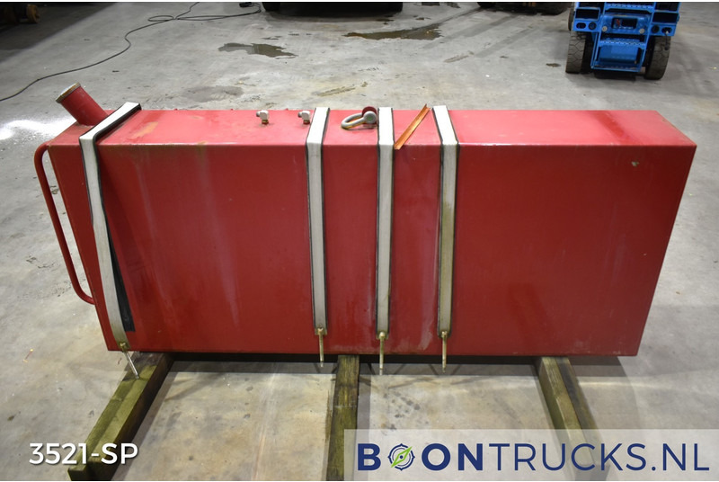 Onbekend HYDRAULIEKTANK | L 30 x W 183 x H 77 cm * ca 400 L - Hydrauliektank: afbeelding 2 Onbekend HYDRAULIEKTANK | L 30 x W 183 x H 77 cm * ca 400 L - Hydrauliektank: afbeelding 2