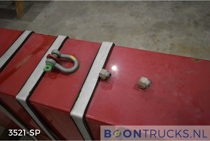 Onbekend HYDRAULIEKTANK | L 30 x W 183 x H 77 cm * ca 400 L - Hydrauliektank: afbeelding 5 Onbekend HYDRAULIEKTANK | L 30 x W 183 x H 77 cm * ca 400 L - Hydrauliektank: afbeelding 5