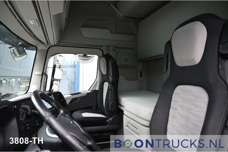 Ford F-MAX 500 4x2 | EURO6 * 2x FUEL TANK * ACC * 2x AVAILABLE - Trekker: afbeelding 2 Ford F-MAX 500 4x2 | EURO6 * 2x FUEL TANK * ACC * 2x AVAILABLE - Trekker: afbeelding 2