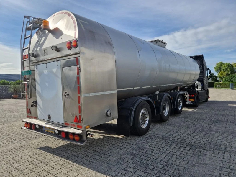G.magyar 36000 liter geïsoleerde intra / melk tankoplegger met VSE Besturing en pomp - Tankoplegger: afbeelding 3 G.magyar 36000 liter geïsoleerde intra / melk tankoplegger met VSE Besturing en pomp - Tankoplegger: afbeelding 3