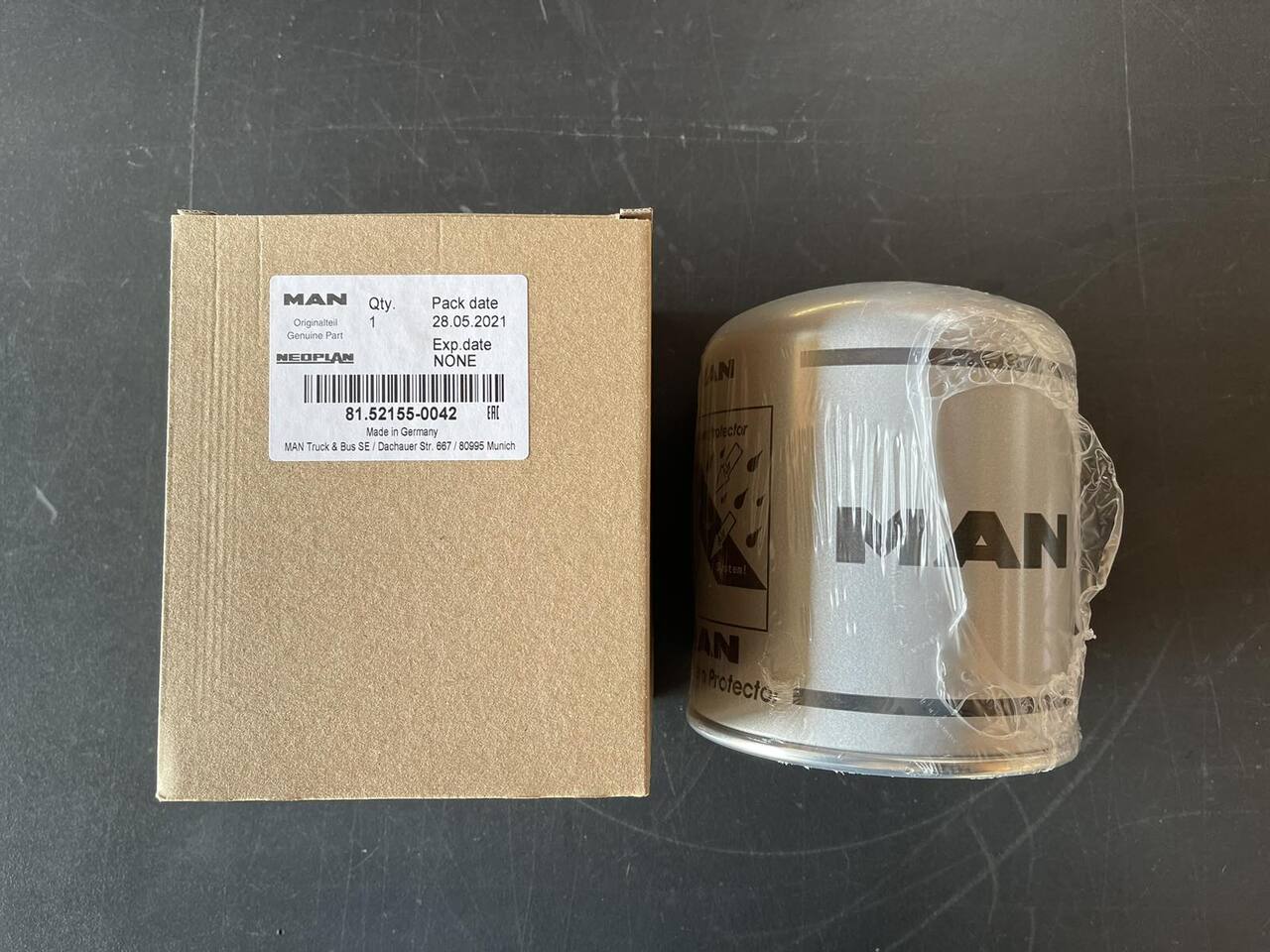 MAN AIR DRYER CARTRIDGE WITH OIL TRAP 81.52155-0042 - Verwarming/ Ventilatie voor Vrachtwagen: afbeelding 1 MAN AIR DRYER CARTRIDGE WITH OIL TRAP 81.52155-0042 - Verwarming/ Ventilatie voor Vrachtwagen: afbeelding 1