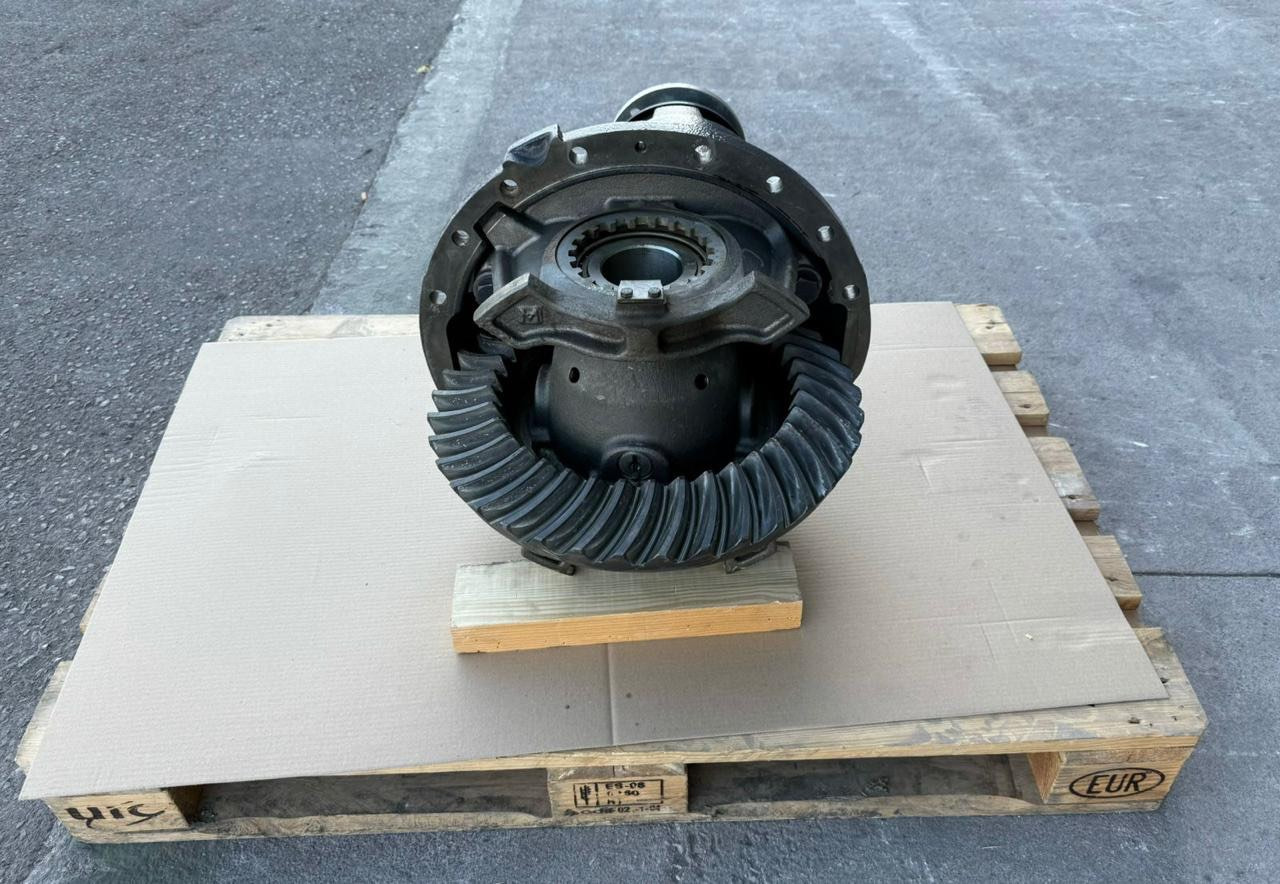 VOLVO Differential Groups 20864048 - As en onderdelen voor Vrachtwagen: afbeelding 1 VOLVO Differential Groups 20864048 - As en onderdelen voor Vrachtwagen: afbeelding 1