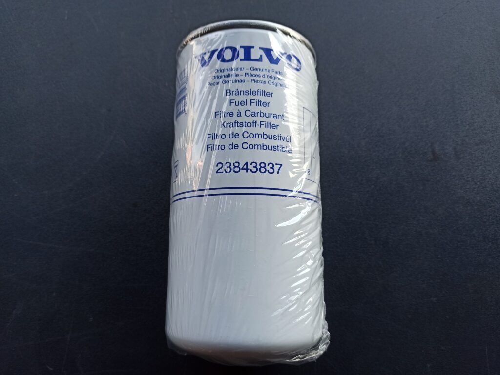 VOLVO FUEL FILTER 23843837 - Brandstoffilter voor Vrachtwagen: afbeelding 1 VOLVO FUEL FILTER 23843837 - Brandstoffilter voor Vrachtwagen: afbeelding 1