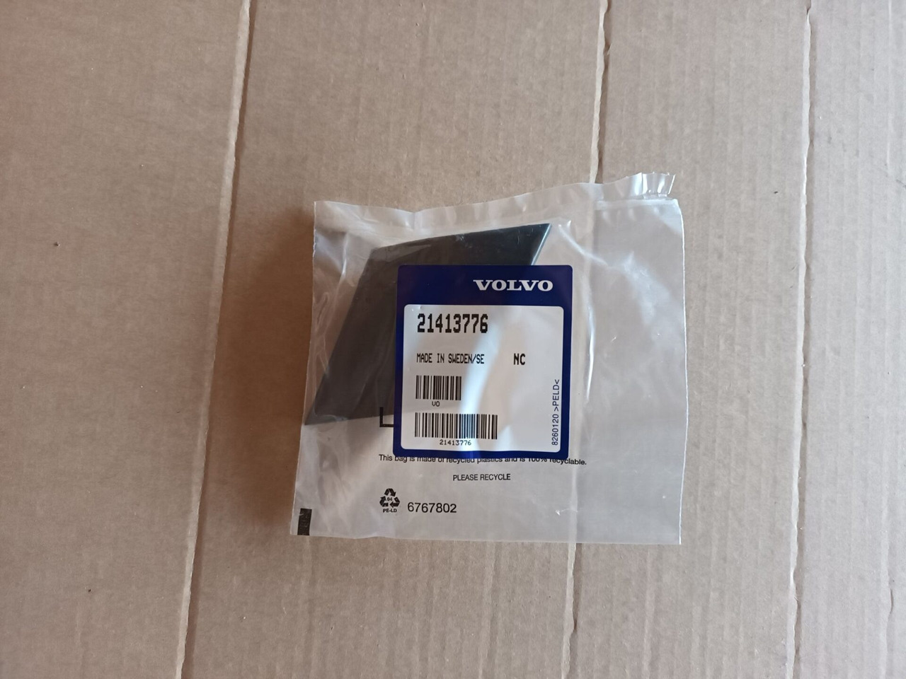 VOLVO LAMP LID - 21413776 - Lichten/ Verlichting voor Vrachtwagen: afbeelding 1 VOLVO LAMP LID - 21413776 - Lichten/ Verlichting voor Vrachtwagen: afbeelding 1
