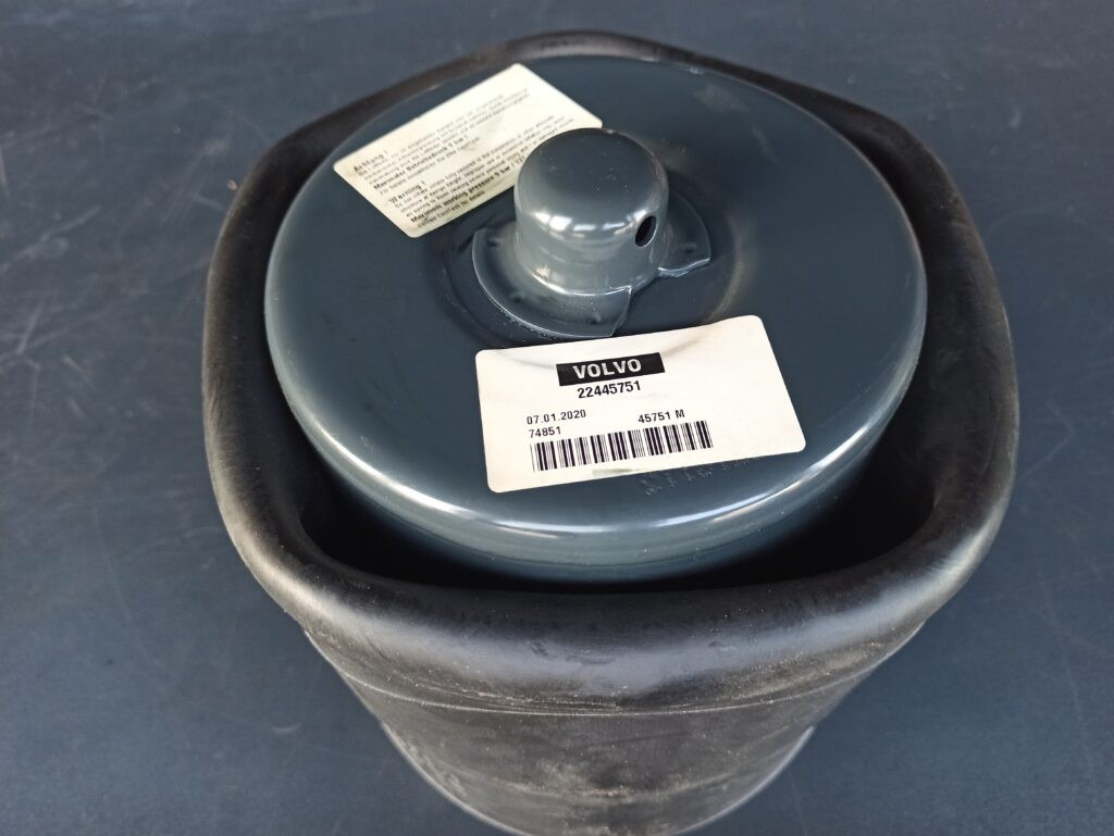 VOLVO TAG AXLE AIR SPRING 22445751 - Luchtvering voor Vrachtwagen: afbeelding 2 VOLVO TAG AXLE AIR SPRING 22445751 - Luchtvering voor Vrachtwagen: afbeelding 2