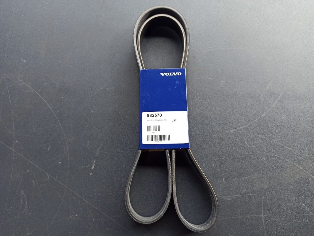 VOLVO V-RIBBET BELT 982570 - Riem voor Vrachtwagen: afbeelding 2 VOLVO V-RIBBET BELT 982570 - Riem voor Vrachtwagen: afbeelding 2