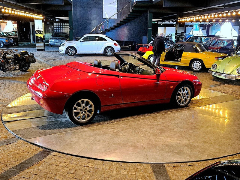 Alfa Romeo Spider (916 - update 3) _ 2.0 TS - Personenwagen: afbeelding 2 Alfa Romeo Spider (916 - update 3) _ 2.0 TS - Personenwagen: afbeelding 2