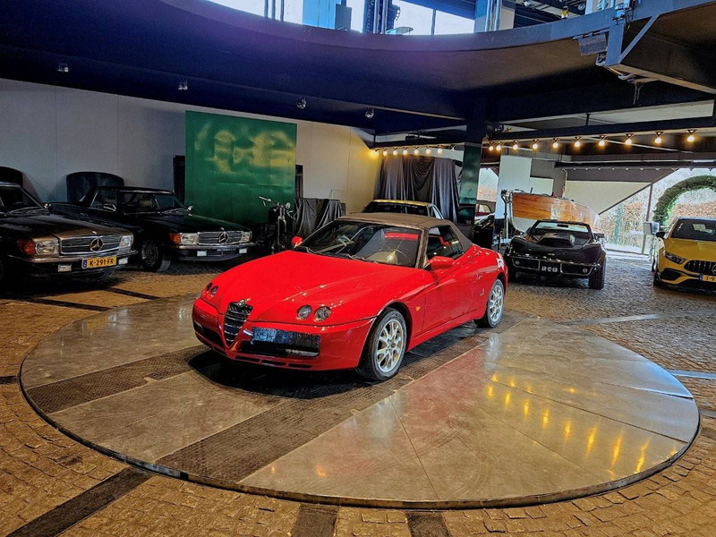 Alfa Romeo Spider (916 - update 3) _ 2.0 TS - Personenwagen: afbeelding 4 Alfa Romeo Spider (916 - update 3) _ 2.0 TS - Personenwagen: afbeelding 4