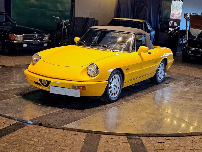 Alfa Romeo Spider (serie 4) _ 2000 - Sedan: afbeelding 1 Alfa Romeo Spider (serie 4) _ 2000 - Sedan: afbeelding 1