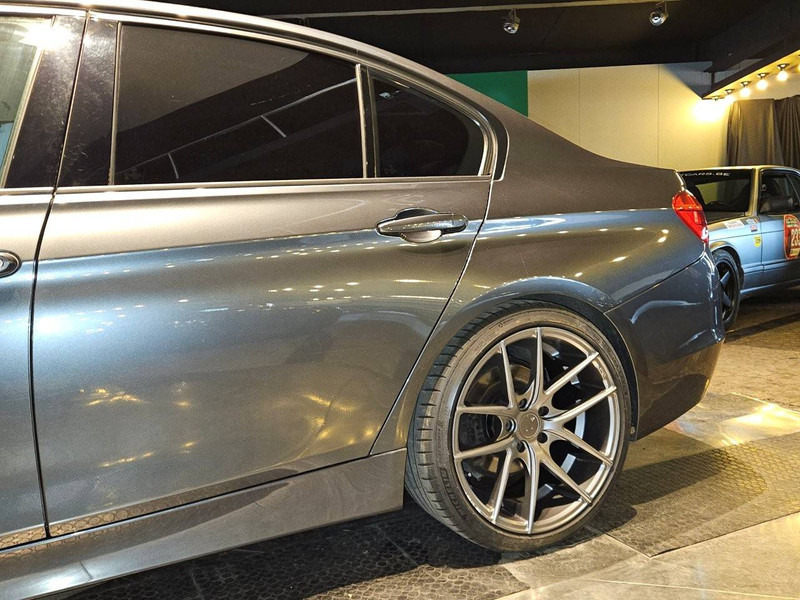 BMW 3-Reeks (F30) _ 320d - Sedan: afbeelding 3 BMW 3-Reeks (F30) _ 320d - Sedan: afbeelding 3