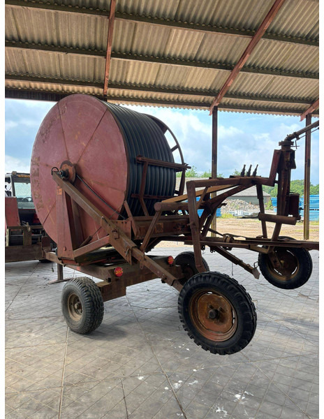 Bada Mobile irrigation reel system - Gedragen veldspuit: afbeelding 2 Bada Mobile irrigation reel system - Gedragen veldspuit: afbeelding 2
