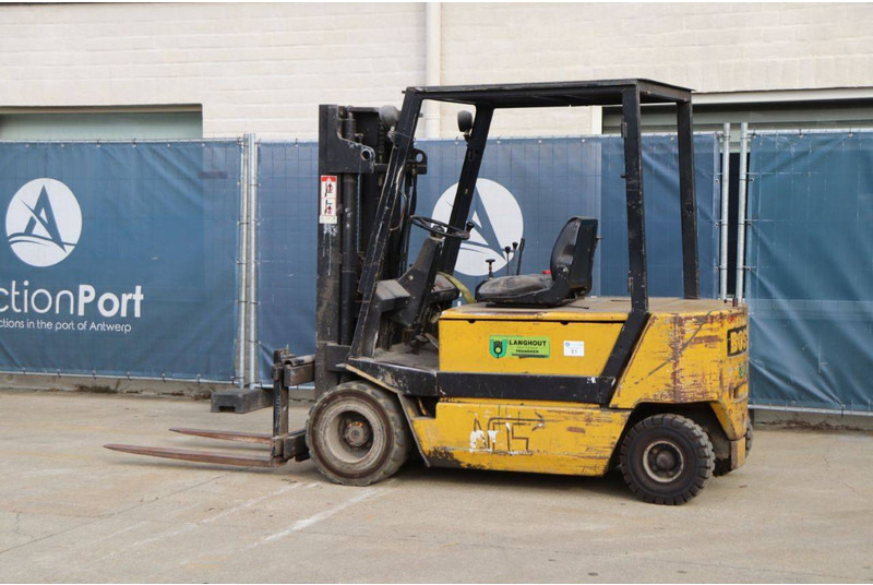 Boss PE30MK - Elektrische heftruck: afbeelding 3 Boss PE30MK - Elektrische heftruck: afbeelding 3