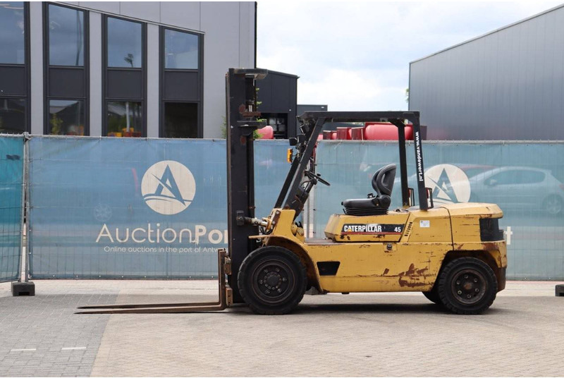 Caterpillar DP45 - Diesel heftruck: afbeelding 1 Caterpillar DP45 - Diesel heftruck: afbeelding 1