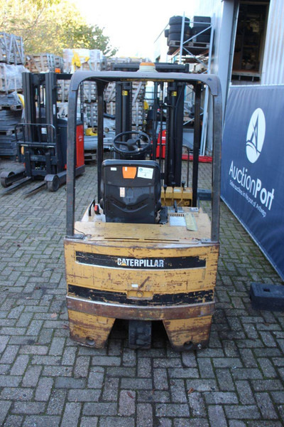 Caterpillar F35 - Elektrische heftruck: afbeelding 4 Caterpillar F35 - Elektrische heftruck: afbeelding 4