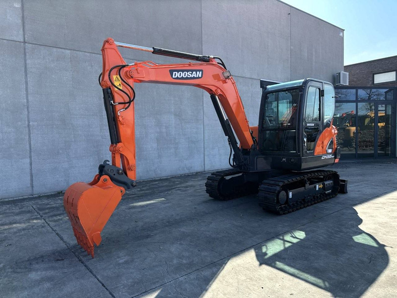 Doosan DX55-9C - Rupsgraafmachine: afbeelding 1 Doosan DX55-9C - Rupsgraafmachine: afbeelding 1