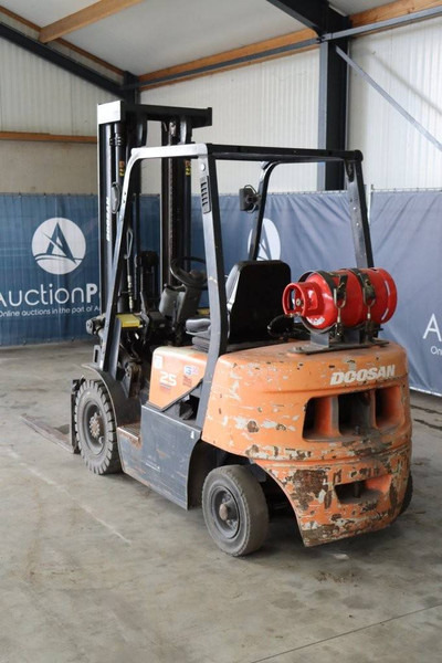 Doosan G25G-5 - LPG heftruck: afbeelding 4 Doosan G25G-5 - LPG heftruck: afbeelding 4