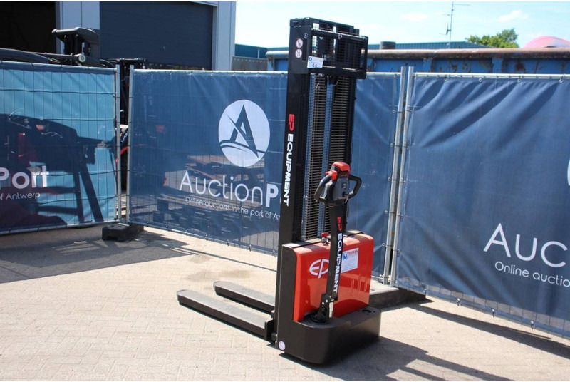 EP Equipment EST122 - Stapelaar: afbeelding 3 EP Equipment EST122 - Stapelaar: afbeelding 3