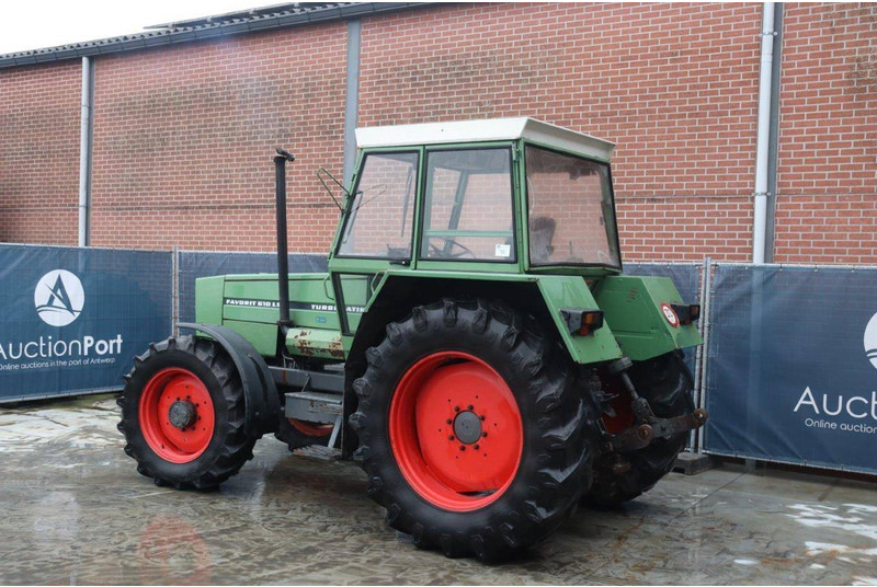 Fendt Favorit 610 LS Turbomatik - Tractor: afbeelding 3 Fendt Favorit 610 LS Turbomatik - Tractor: afbeelding 3