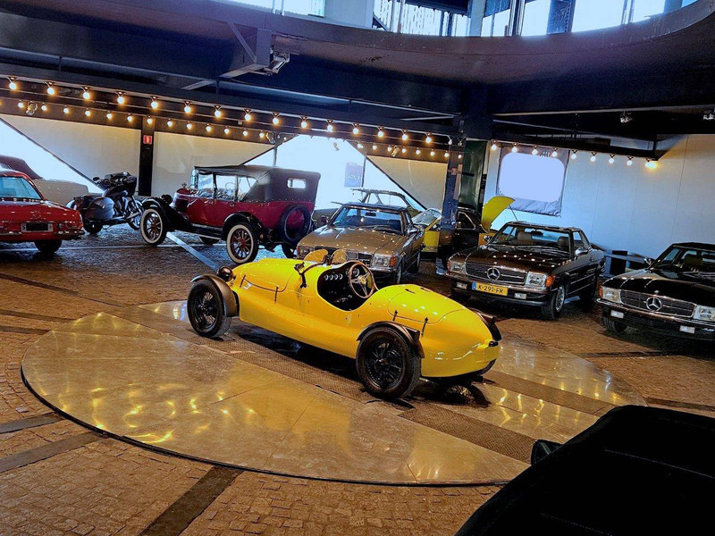 Ferrari Vintage Racer Ferrari-hommage Triumph - Sedan: afbeelding 3 Ferrari Vintage Racer Ferrari-hommage Triumph - Sedan: afbeelding 3