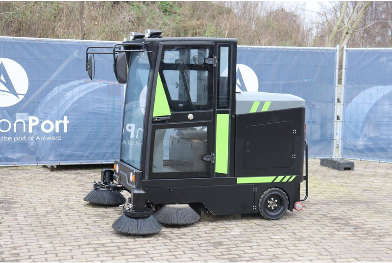 Floor SJ1950 - Veegwagen: afbeelding 1 Floor SJ1950 - Veegwagen: afbeelding 1