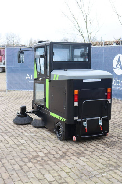 Floor SJ1950 - Veegwagen: afbeelding 4 Floor SJ1950 - Veegwagen: afbeelding 4