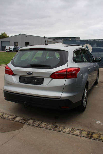 Ford Focus - Sedan: afbeelding 5 Ford Focus - Sedan: afbeelding 5