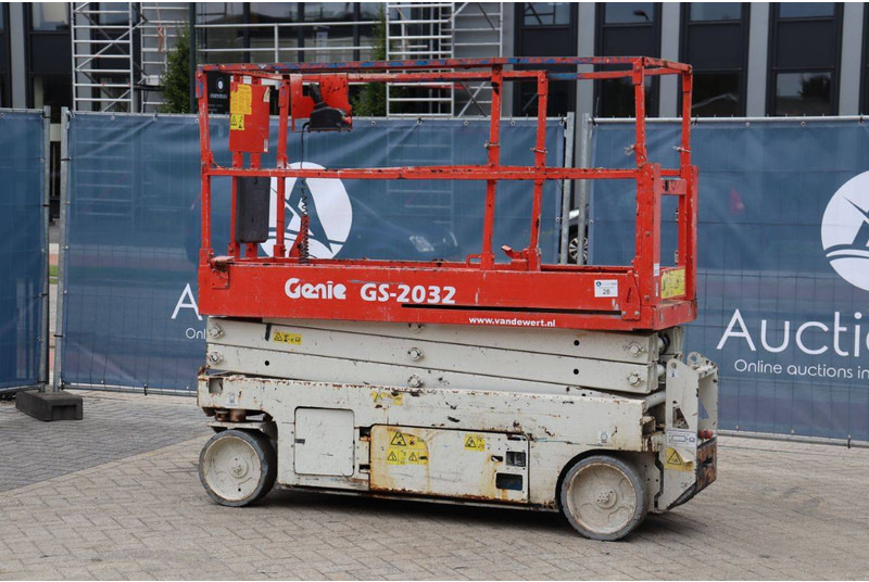 Genie GS-2032 - Schaarlift: afbeelding 3 Genie GS-2032 - Schaarlift: afbeelding 3
